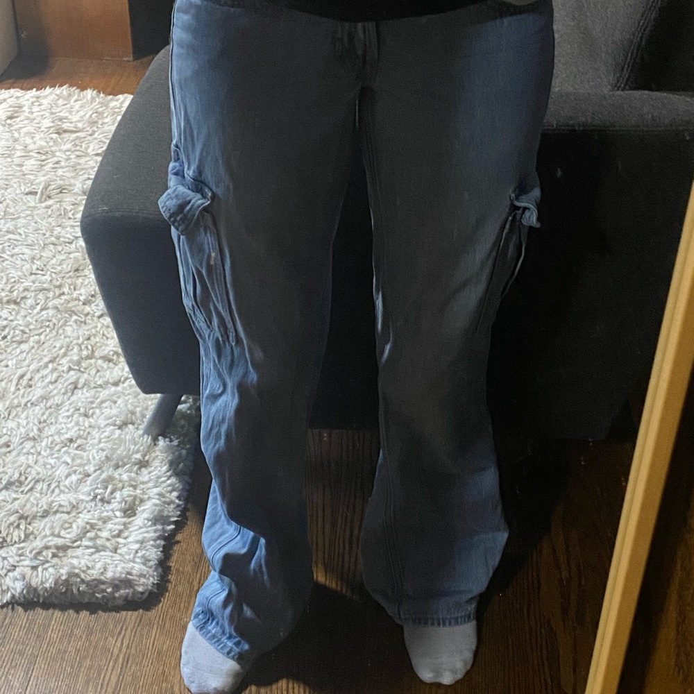 Hollister Light Blue Low-Rise Baggy Jeans - Picture 4 of 4